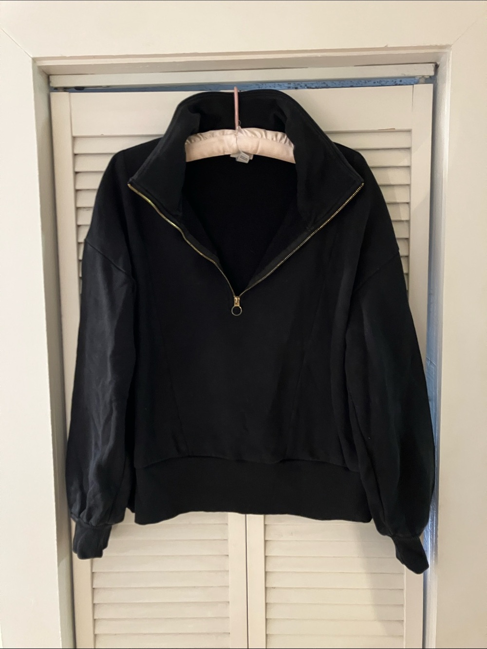 a new day Black Fleece Lined Cropped Quarter Zip Sweatshirt Size Large